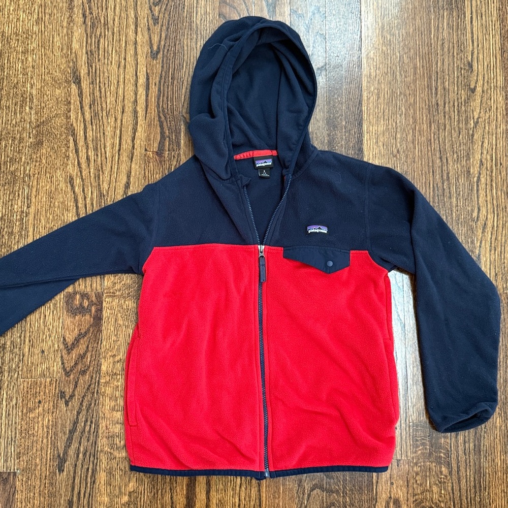 Patagonia Navy and Red light weight Hooded Fleece